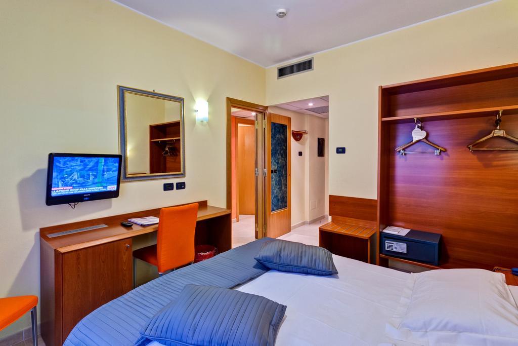 Best Western Blu Hotel Roma Extérieur photo